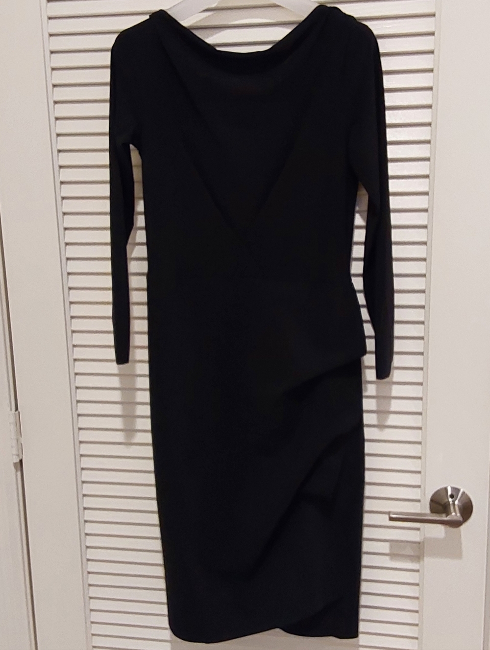 Stuning Chiara Boni Black Long-Sleeve Draped Sheath Dress